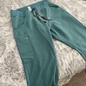 Figs Kade Cargo Scrub Pants